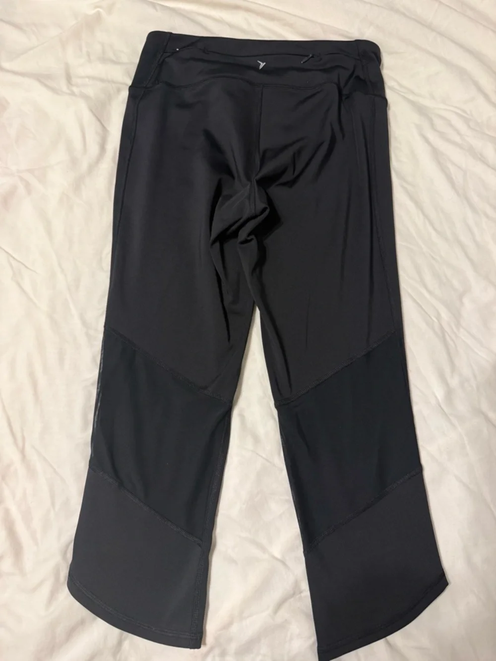 Old Navy Active Black Go-Dry Workout Leggings - Picture 3 of 5